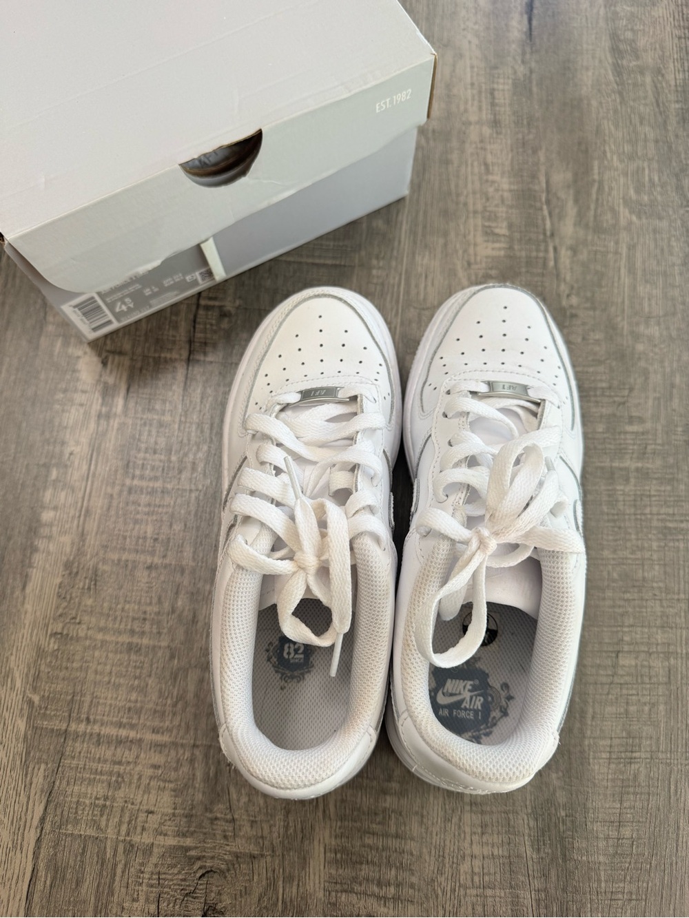 Nike Kids White Low-Top Sneakers